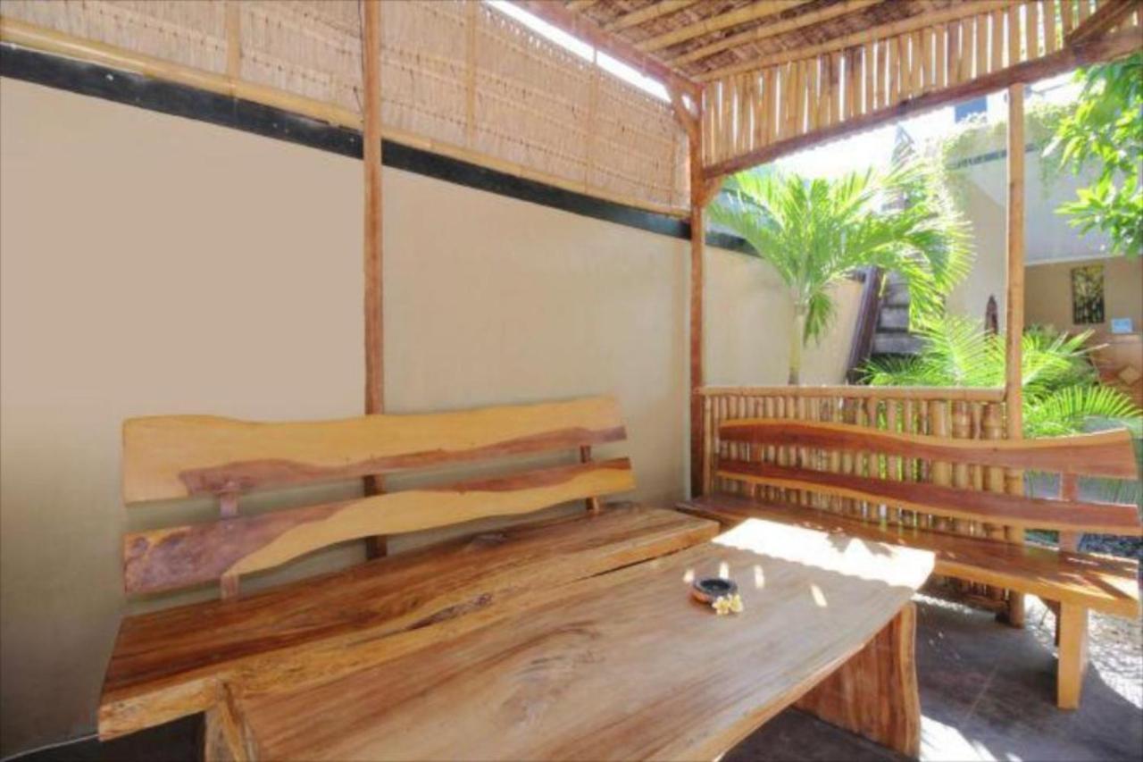 Oyo Flagship 91237 Ratu Guest House Kedunganan ภายนอก รูปภาพ